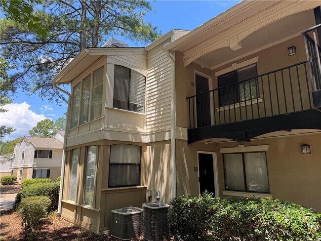 Building Photo - 5005 Wingate Way