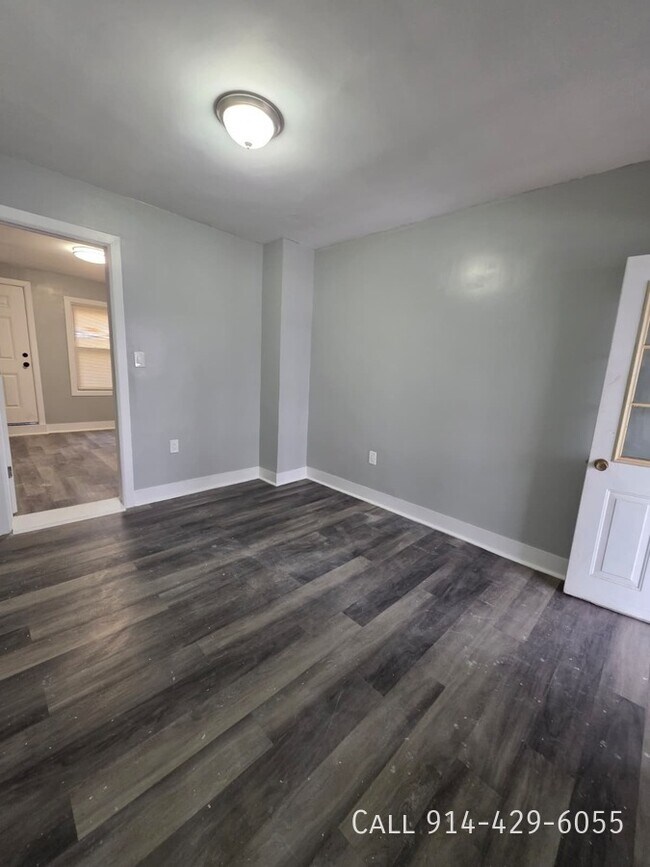 Building Photo - 82 Glenwood Ave