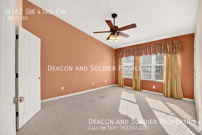 Building Photo - 4162 SW 43rd Cir