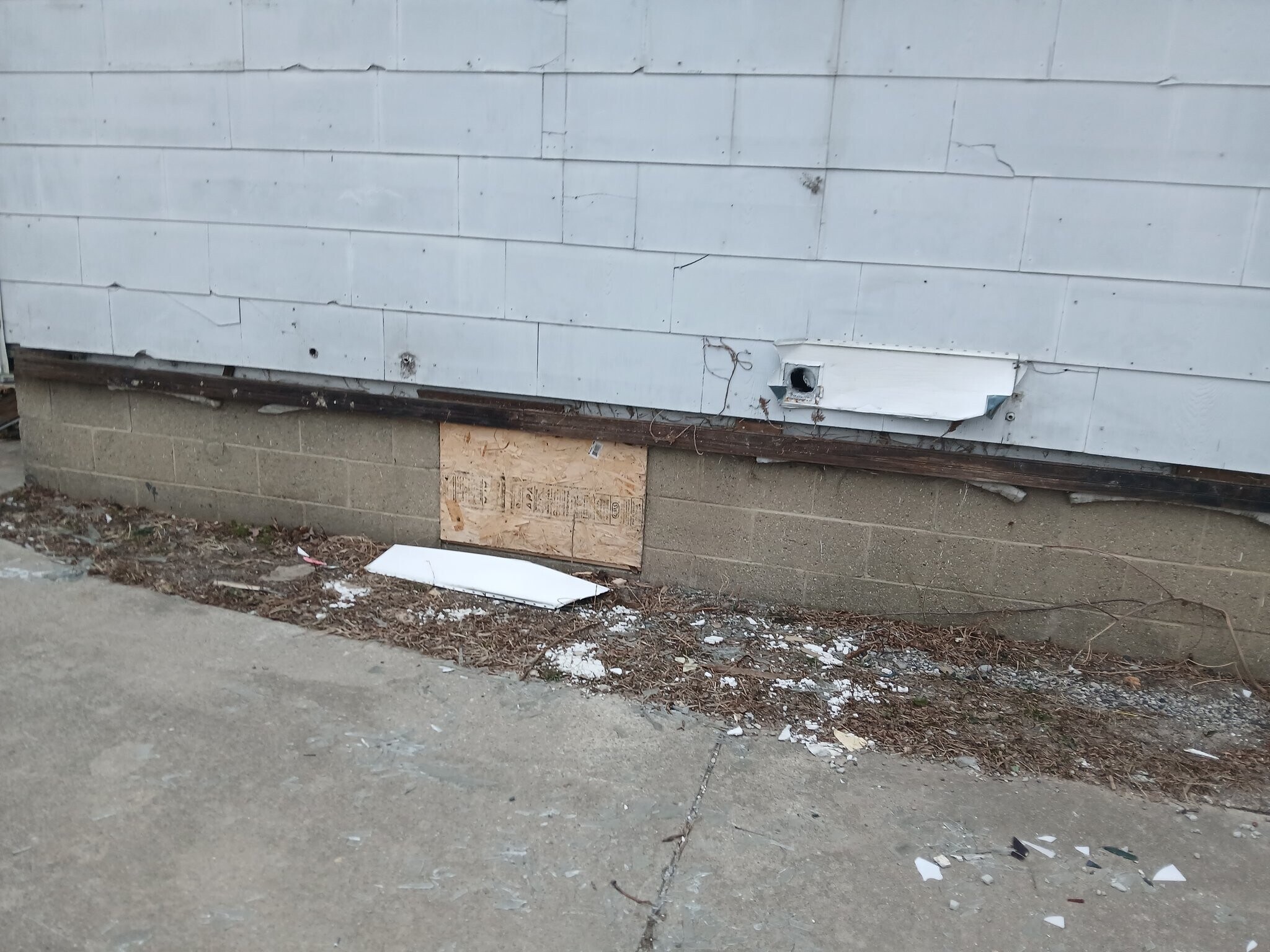 Building Photo - 912 Waldman Ave