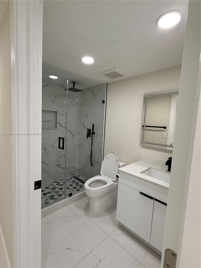 Building Photo - 8002 SW 149th Ave