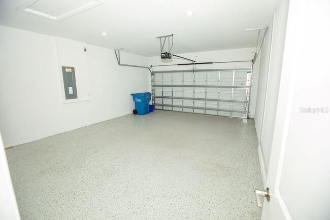 Building Photo - 4605 Rosatti Rd