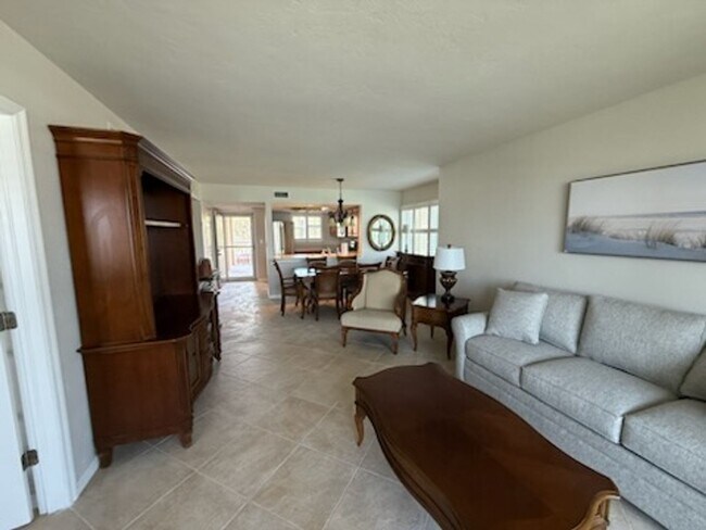 Building Photo - eagle cay