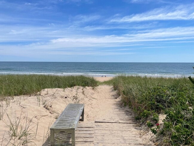 Building Photo - 31 Gilberts Path