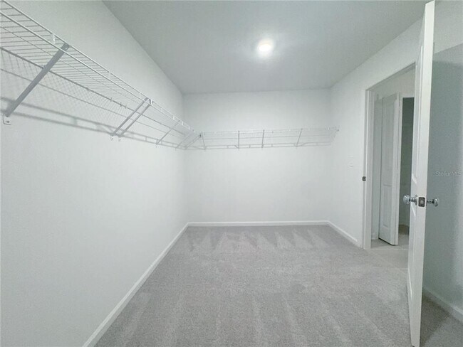Building Photo - 2362 McKinley Dr