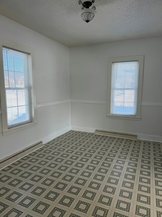 Building Photo - 641 12th St N