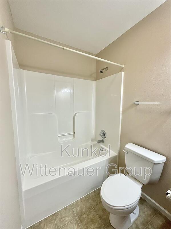 Building Photo - 10909 Kentfield Dr