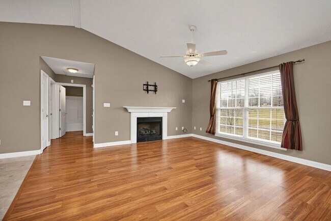 Building Photo - 73 Rosenberger Ln