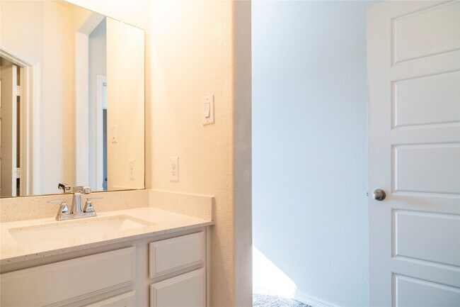 Building Photo - 3618 Windward Canyon Dr