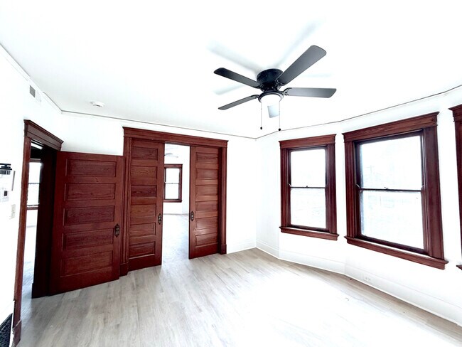 Building Photo - 2241 Burnet Ave