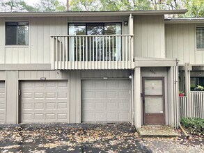 Building Photo - Spacious 2 Bedroom 2 Bathroom Condo in Kal...