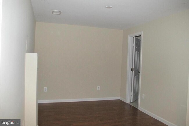 Building Photo - 17407 Gallagher Way