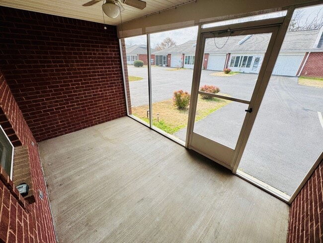 Building Photo - FOR LEASE- CONDO LOCATED IN A 55+ COMMUNITY!