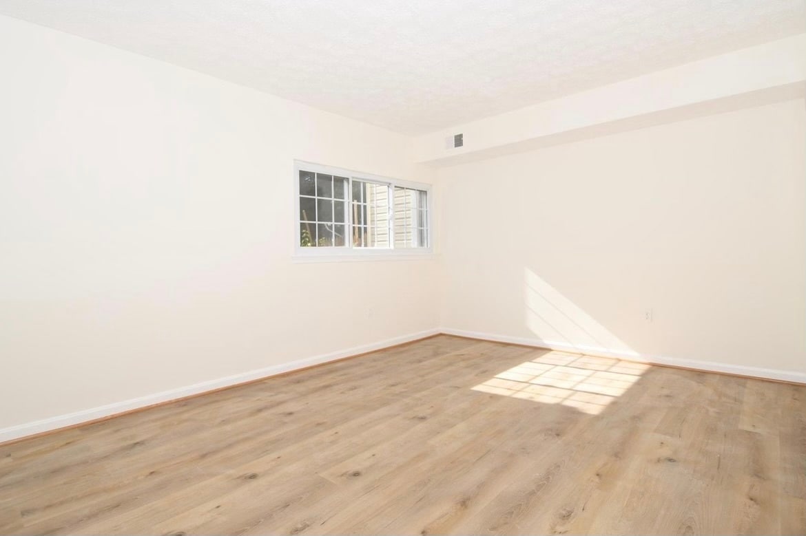 Building Photo - 13246 Bayberry Dr