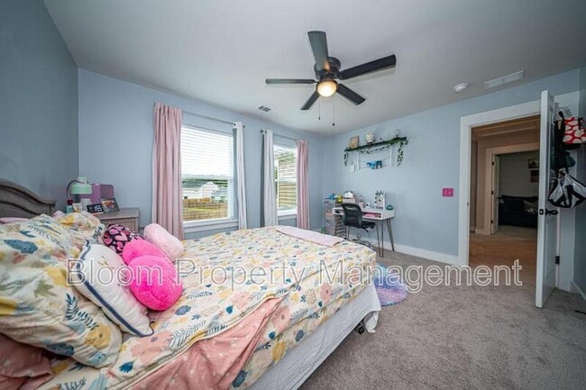 Building Photo - 5008 Cedar Brush Ct