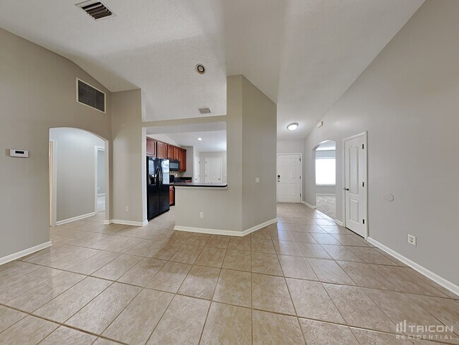 Building Photo - 11896 Raindrop Rd