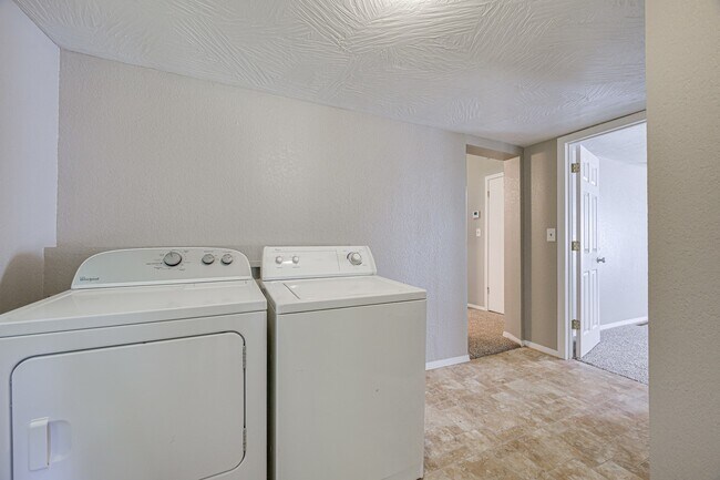 Building Photo - COLLEGE PRE-LEASING