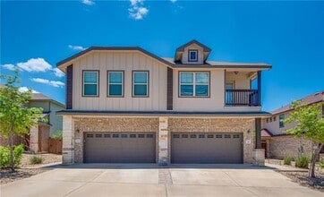 Building Photo - 137 Lakeview Ct