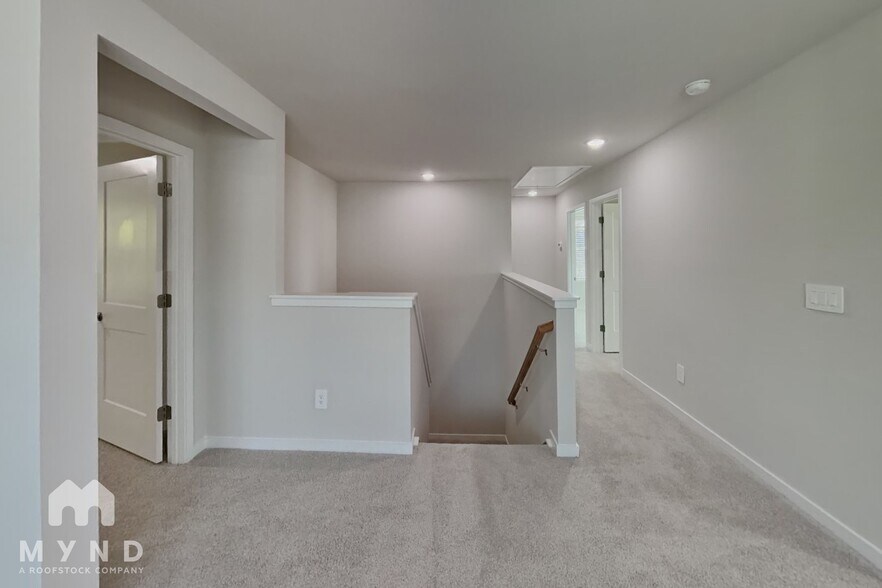 Building Photo - 412 Southland Dr