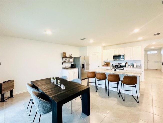 Building Photo - 3384 Hammond Pt