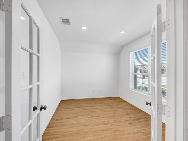 Building Photo - 14242 Walworth Crk Ct