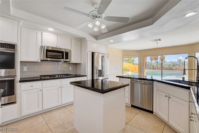 Building Photo - 2707 Mallard Landing Ave