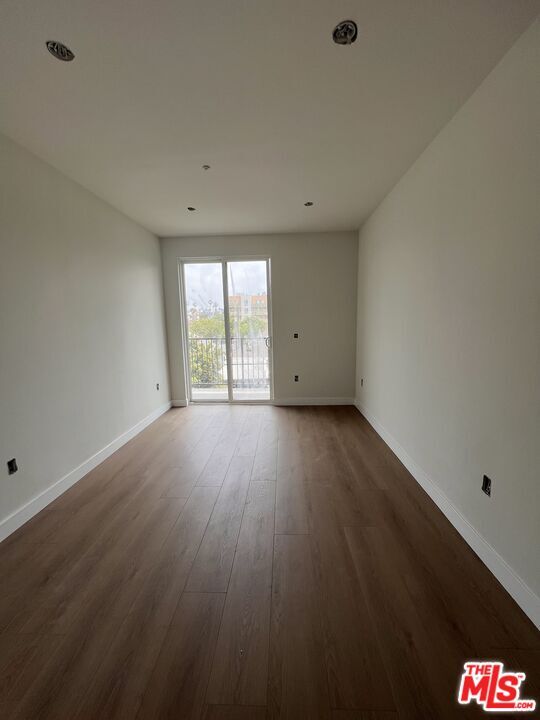 Building Photo - 1230 S Berendo St