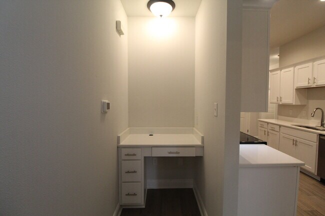 Building Photo - Sweetbarb Estates 3BR Home Near I-10 & Pine Forest Rd with Quartz Kitchen, LVP Flooring, 2-Car Ga...