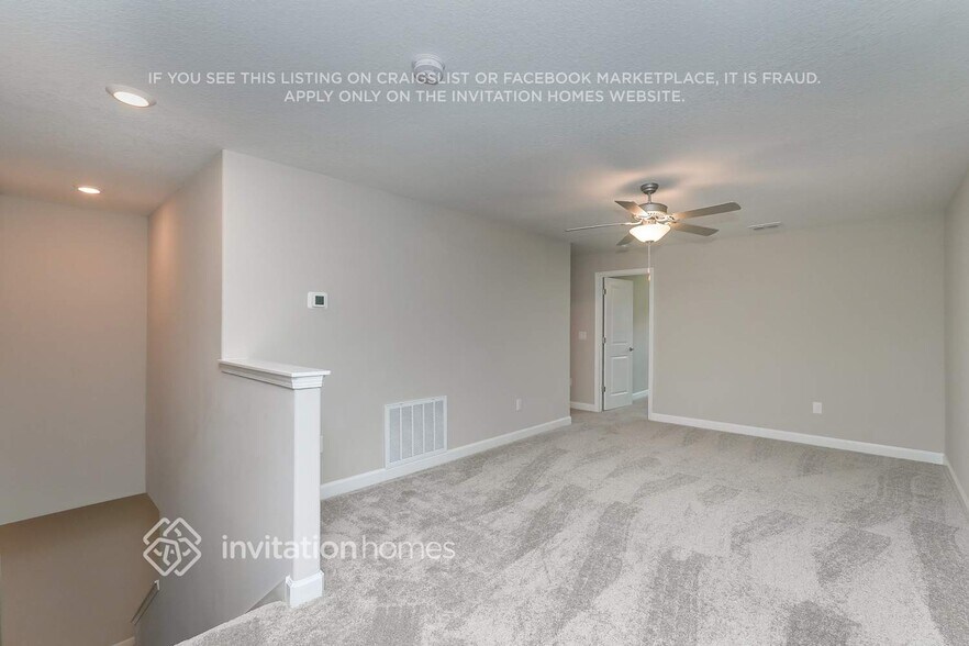 Building Photo - 2880 YellowHammer Wy