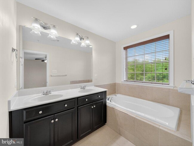 Building Photo - 1169 Carinoso Cir