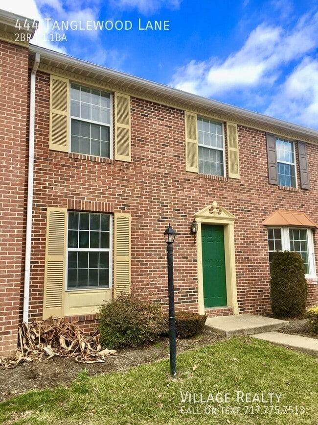 Building Photo - 444 Tanglewood Ln