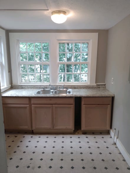 Building Photo - 3019 6th Ave