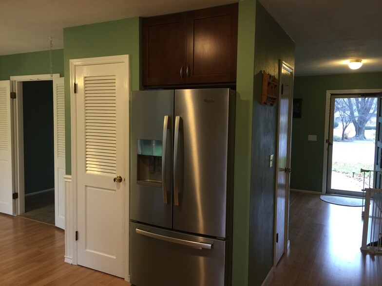 Fridge and pantry - 304 Emily Cir