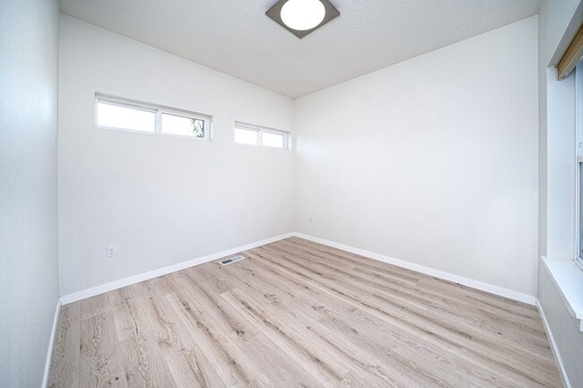 Building Photo - Beautiful Modern Home In Liberty Lake