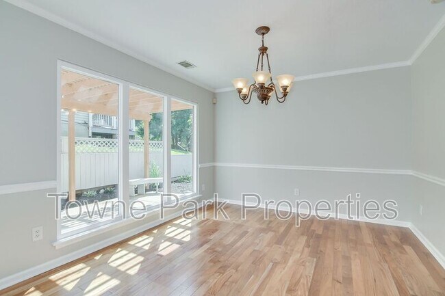 Building Photo - 486 Granite Point