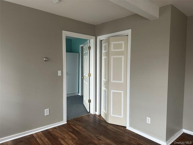 Building Photo - 26 Main St