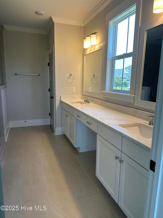 Building Photo - 3210 Calusa Cv