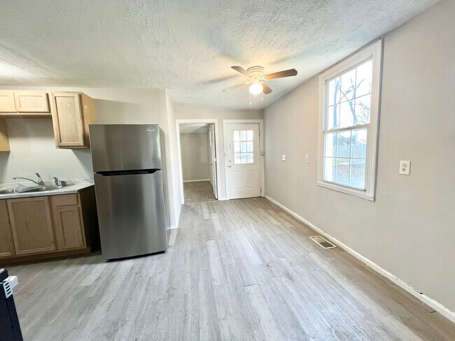 Building Photo - 2616 Duncan St