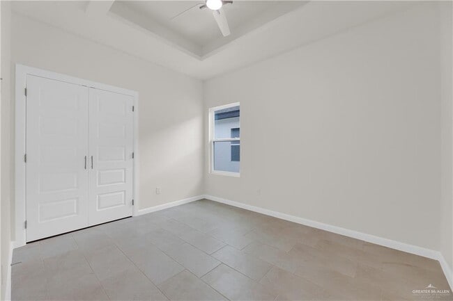 Building Photo - 19 E 24th St