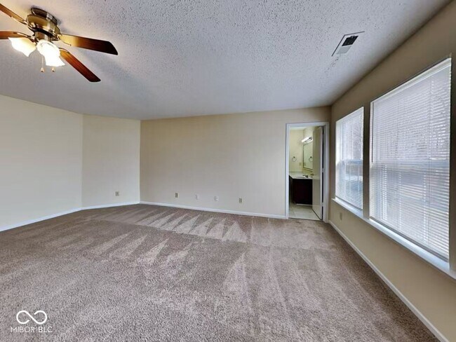 Building Photo - 14457 Orange Blossom Trail