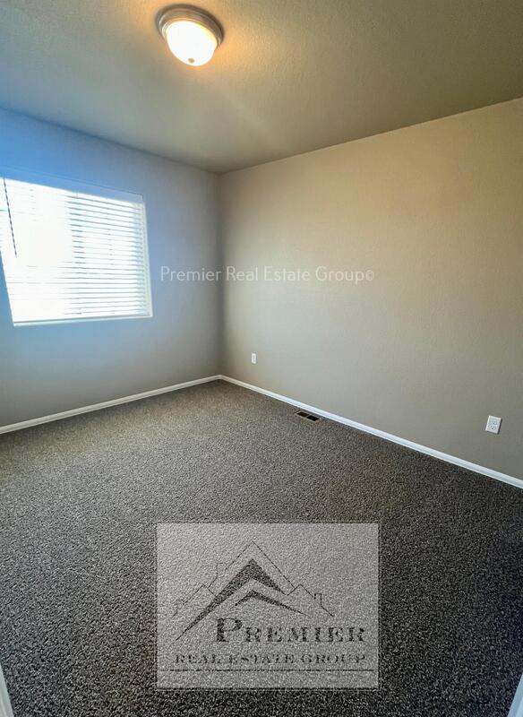 Building Photo - 7614 Spruce Pne Grv