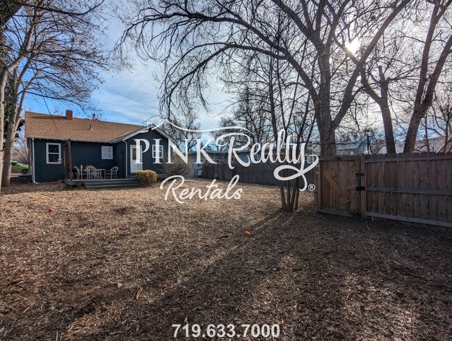 Building Photo - 1719 W Kiowa St