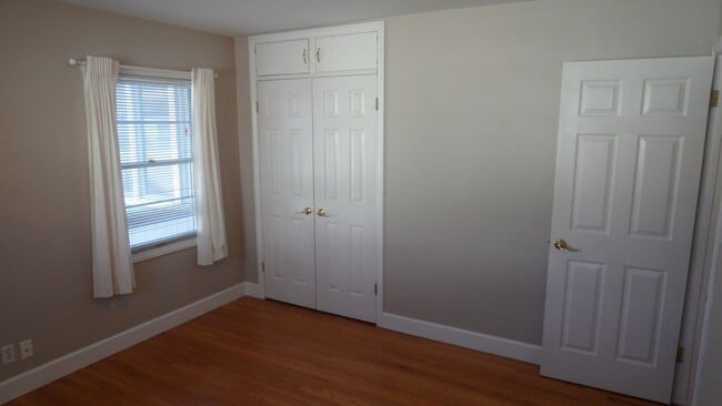 Building Photo - Old Towne Orange, Hardwood floors, Single Story House 3BR 2BA  2 car garage