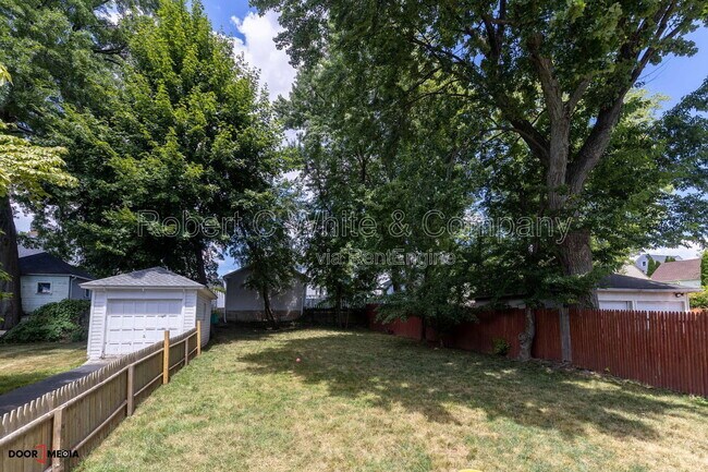 Building Photo - 54 Fennbrook Rd