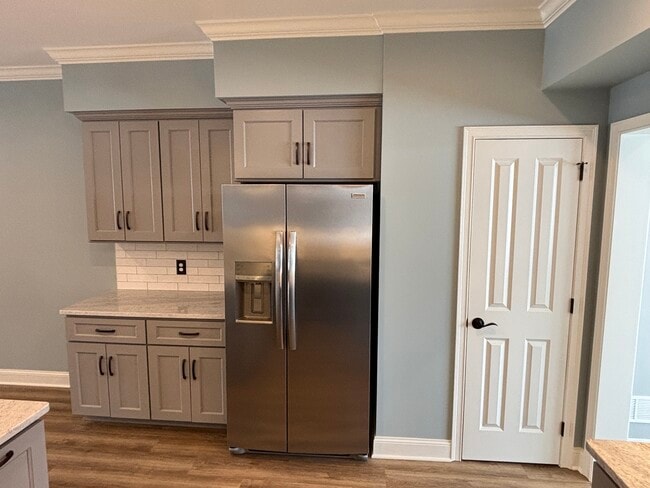 Building Photo - 4893 W Swamp Rd