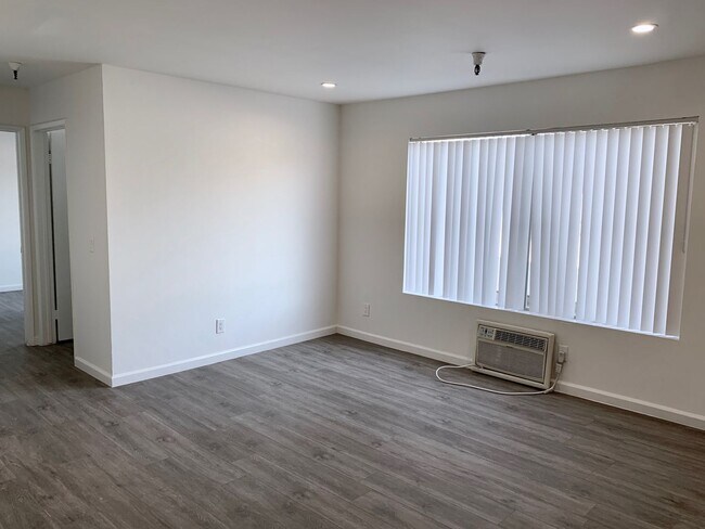 Interior Photo - SA