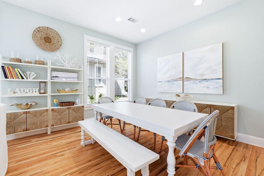 Building Photo - 34 N Ryan St