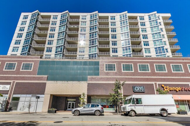 Building Photo - 1134 W Granville Ave