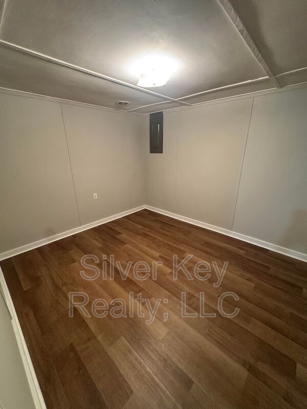 Building Photo - 123 Co Rd 622