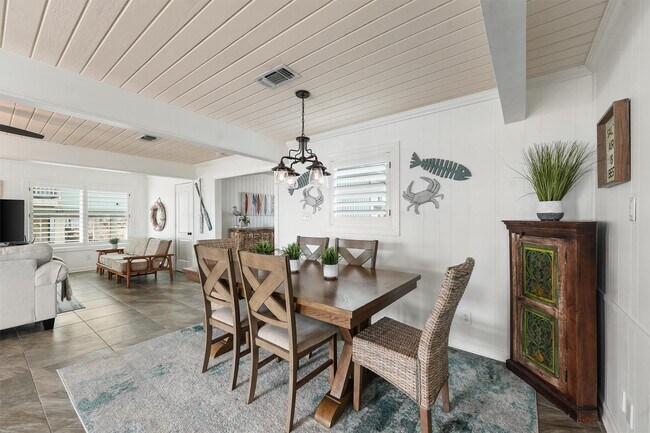 Building Photo - 16634 Jamaica Beach Rd